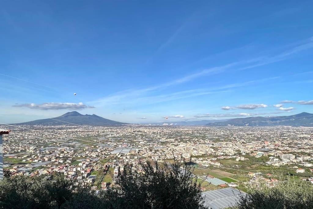 Casale Di Lusso Panoramico Villa Lettere Luaran gambar