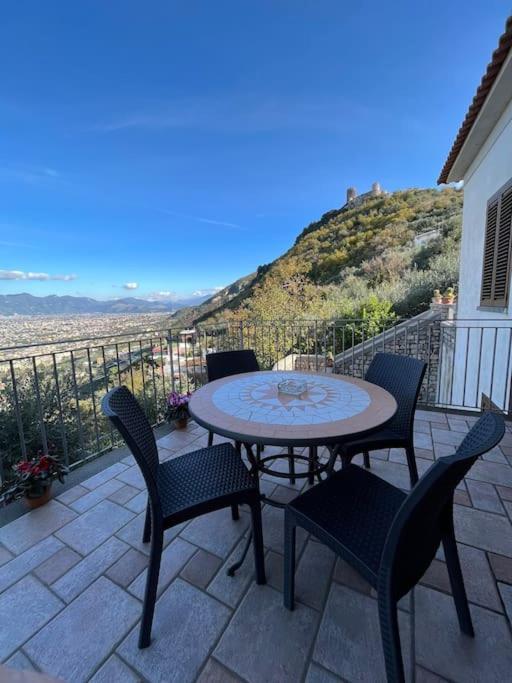 Casale Di Lusso Panoramico Villa Lettere Luaran gambar