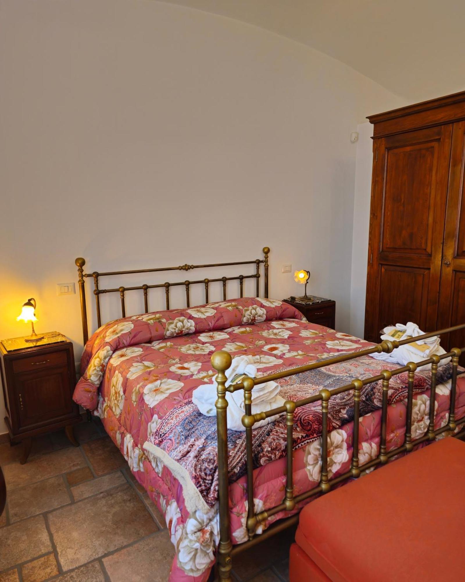Casale Di Lusso Panoramico Villa Lettere Luaran gambar