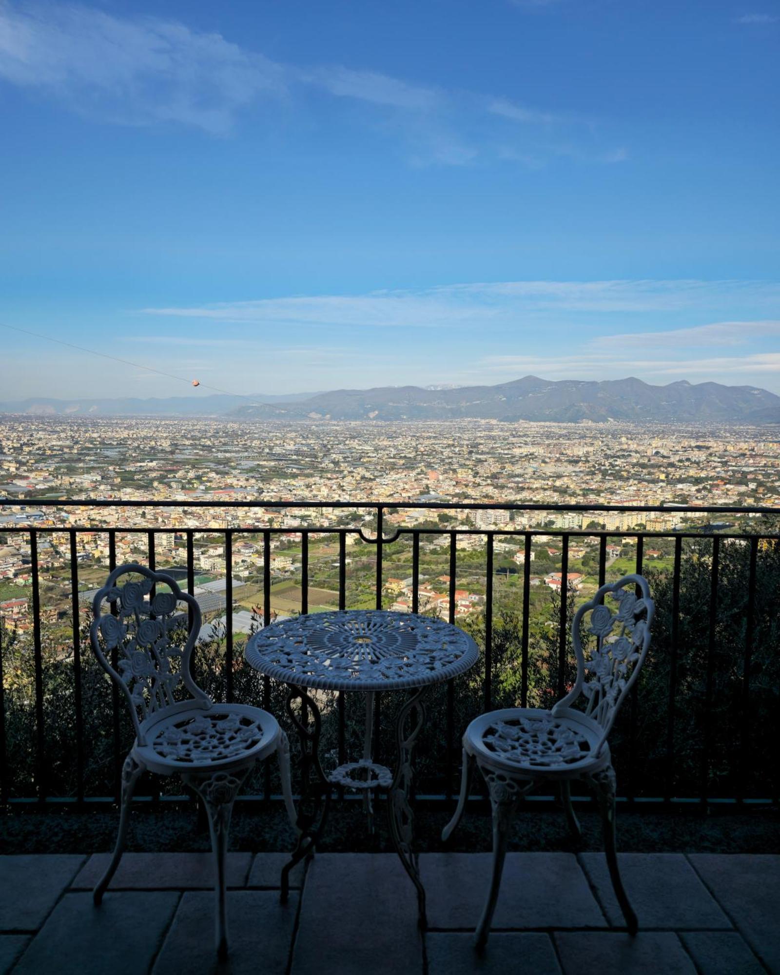 Casale Di Lusso Panoramico Villa Lettere Luaran gambar